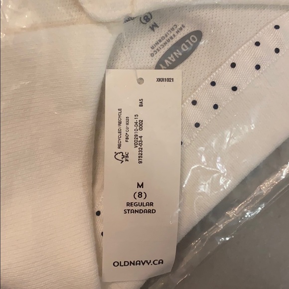 *NWT* Uniform Polo Girls, size M (8-9) - Picture 3 of 3